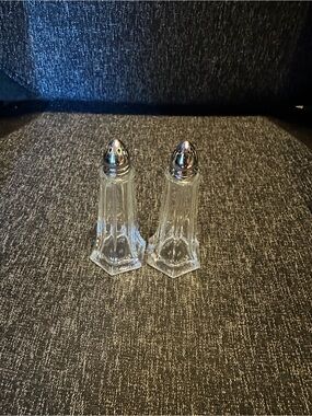 Vintage Halco #10 salt & pepper shakers